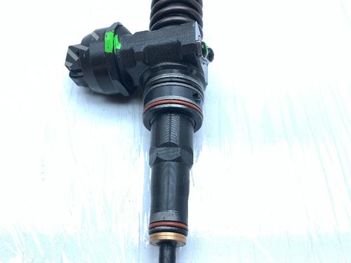 Spreder / Dyse Spreder / Dyse VW GOLF IV (1J1) 1.9 TDI (130 hp) 37587288 37587288