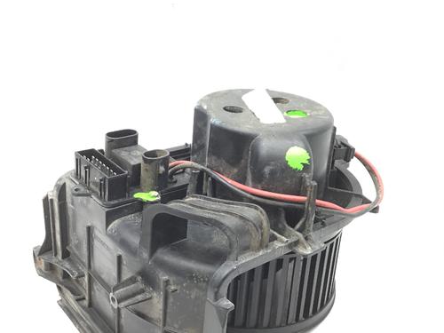 Used Heater blower motor RENAULT CLIO II (BB_, CB_) 1.2 (BB0A, BB0F, BB10, BB1K, BB28, BB2D, BB2H, CB0A,... (58 hp) 17527426