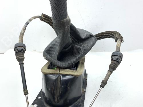 Used Gear lever VW POLO (6N2) 1.0 (50 hp) 32850353