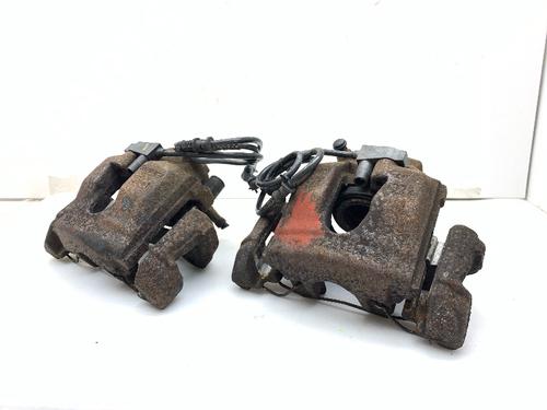 Used Right front brake caliper Right front brake caliper 37295450 37295450