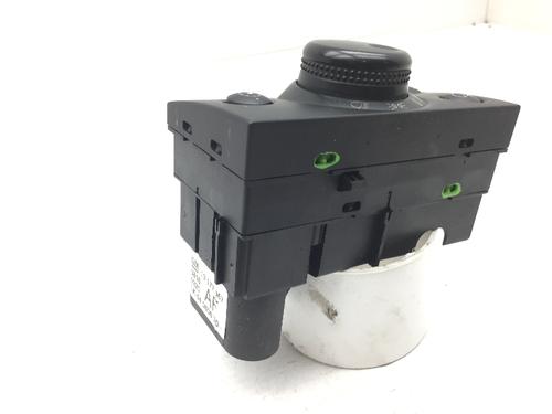 Headlight switch OPEL SIGNUM Hatchback (Z03) 1.9 CDTI (F48) | BP29424118I24 