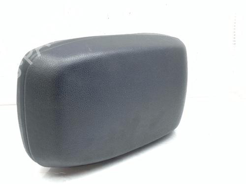 Used Armrest / Center console HYUNDAI i30 (GD) 1.4 (99 hp) 31629006
