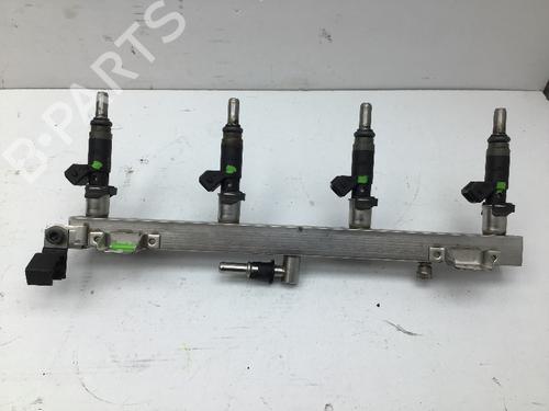 Used Injection rail BMW 3 (E46) 316 i (115 hp) 18697463