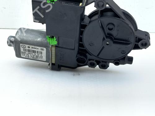 Motor elevalunas delantero izquierdo Motor elevalunas delantero izquierdo HYUNDAI i30 Estate (FD) 1.6 CRDi (116 hp) 36999478 36999478