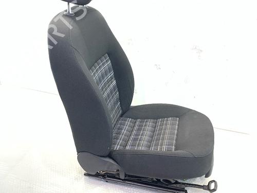 Left front seat SKODA OCTAVIA II Combi (1Z5) 1.2 TSI | BP36842714C15 - Image 7