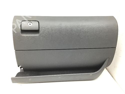 Used Glove box AUDI A3 (8L1) 1.6 (101 hp) 28096779