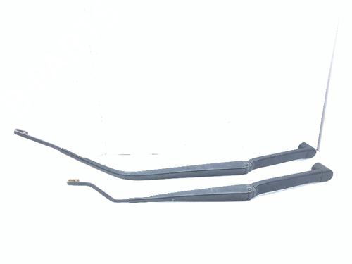 Used Front windshield wiper arm MITSUBISHI LANCER VIII Sportback (CX_A) 1.8 Flex (CX3A, CX6A) (140 hp) 31972541