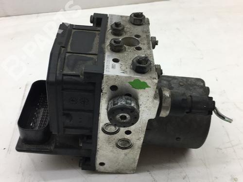 Used ABS pump FORD MONDEO III Turnier (BWY) 2.2 TDCi (155 hp) 8402776