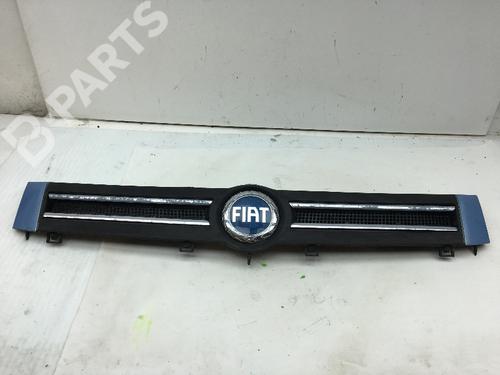 Grill/Gitter FIAT PANDA (169_) 1.2 (169.AXB11, 169.AXB1A) (60 hp) 9576368