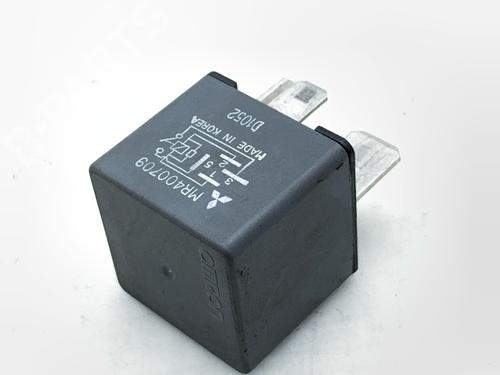 Electronic sensor MITSUBISHI OUTLANDER II (CW_W) 2.2 DI-D 4WD | BP36074046M84 - Image 2