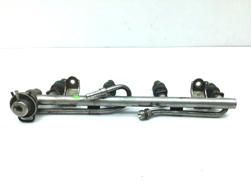 Injection rail AUDI A4 B5 Avant (8D5) 1.8 (125 hp) 13951193