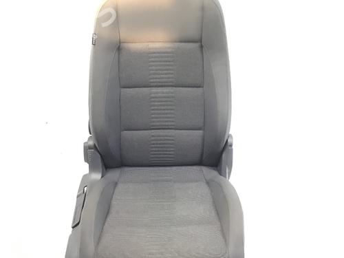 Right front seat VW TOURAN (1T1, 1T2) 2.0 TDI (170 hp) 16456662