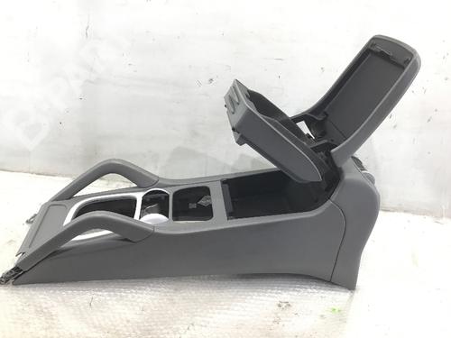 Armrest / Center console PORSCHE CAYENNE (9PA) S 4.5 (340 hp) 12173284