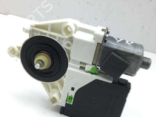 Used Right front window motor AUDI A3 Sportback (8PA) 2.0 TDI (140 hp) 21053584