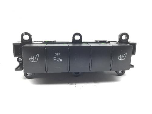 Used Switch MERCEDES-BENZ A-CLASS (W169) A 150 (169.031, 169.331) (95 hp) 17321370