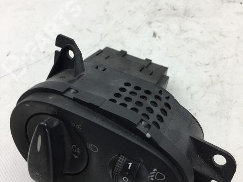 Used Headlight switch FORD FOCUS I Turnier (DNW) 1.8 16V (115 hp) 7793962