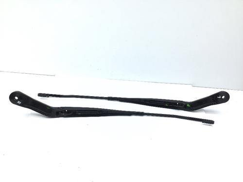Front windshield wiper arm OPEL MERIVA A MPV (X03) 1.8 (E75) | BP20318942C143 
