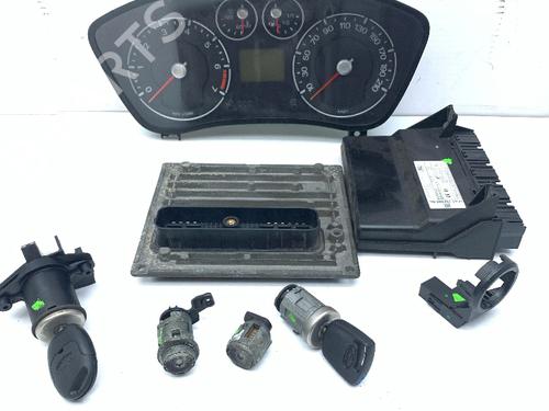 Used Engine control unit (ECU) Engine control unit (ECU) 31553703 31553703