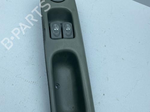 Used Left front window switch RENAULT TWINGO I (C06_) 1.2 (C066, C068) (58 hp) 30934945