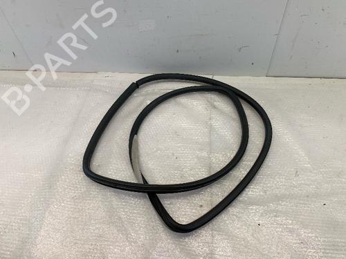 Gummiliste Gummiliste VW POLO (6N2) 1.0 (50 hp) 32752457 32752457