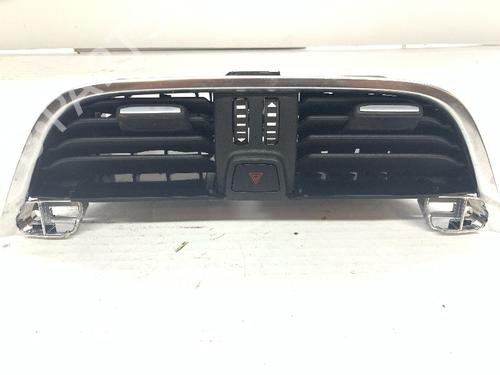 Used Air vent FORD FIESTA VII (HJ, HF) 1.0 EcoBoost (101 hp) 28977382