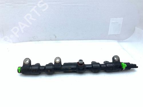 Rail D'Injecteurs FORD MONDEO III Saloon (B4Y) 2.0 16V TDDi / TDCi (115 hp) 33212964