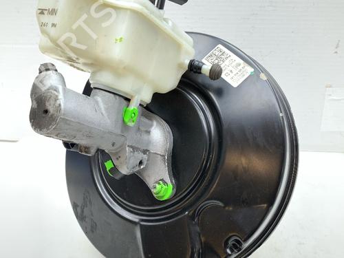 Rembekrachtiger Rembekrachtiger VW GOLF VI (5K1) 1.4 (80 hp) 33927335 33927335