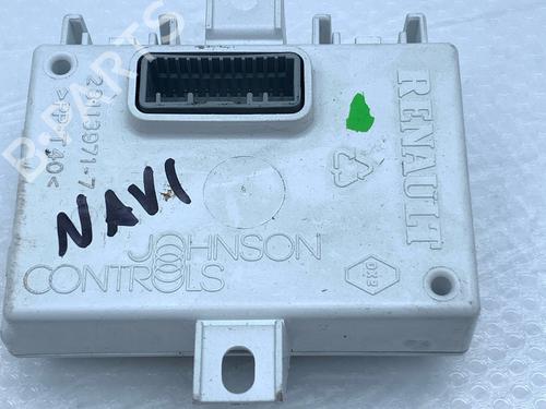 Used Electronic module RENAULT CLIO III (BR0/1, CR0/1) 1.2 16V (BR02, BR0J, BR11, CR02, CR0J, CR11) (75 hp) 31921569