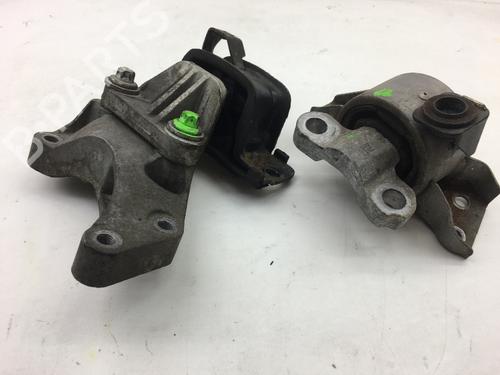 Used Gearbox mount OPEL CORSA D (S07) 1.2 (L08, L68) (80 hp) 14585918