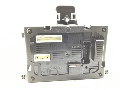 Used Electronic module RENAULT CLIO III (BR0/1, CR0/1) 1.2 16V (BR02, BR0J, BR11, CR02, CR0J, CR11) (75 hp) 17981943