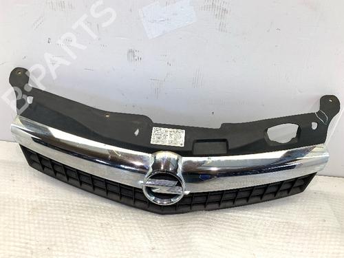 Used Grille Grille 37582588 37582588