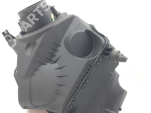 Boîtier de filtre à air AUDI A6 C6 Avant (4F5) 3.2 FSI quattro (255 hp) 4F0133835F