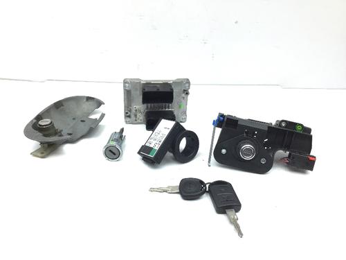 Used Engine control unit (ECU) OPEL CORSA C (X01) 1.2 (F08, F68) (75 hp) 16566114