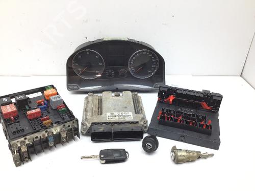Used Engine control unit (ECU) VW GOLF V (1K1) 1.9 TDI (105 hp) 17542584