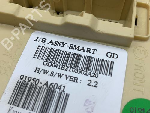 Engine control unit (ECU) HYUNDAI i30 (GD) 1.4 | BP31707719M57 