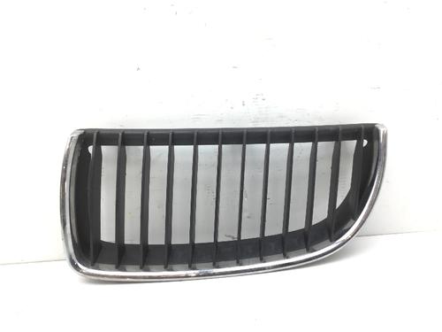 Used Grille BMW 3 (E90) 318 i (129 hp) 24110872