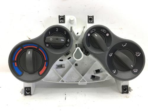 Used Climate control FIAT PANDA (169_) 1.1 (169.AXA1A) (54 hp) 7731604