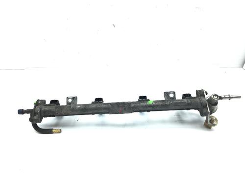 Used Injection rail FORD FOCUS I Turnier (DNW) 1.8 16V (115 hp) 17394804