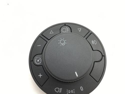 Used Headlight switch OPEL CORSA D (S07) 1.2 (L08, L68) (80 hp) 8106022