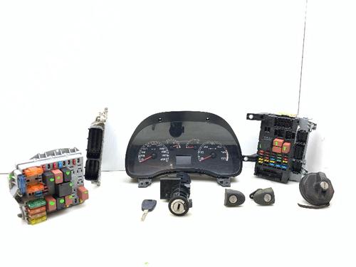 Used Engine control unit (ECU) Engine control unit (ECU) FIAT STRADA Pickup (178_, 278_) 1.3 D Multijet (85 hp) 40196931 40196931
