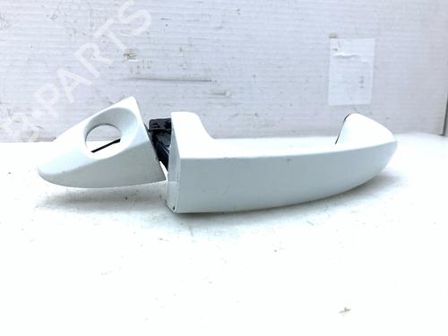 Venstre fortil udvendigt håndtag Venstre fortil udvendigt håndtag FORD FIESTA VI (CB1, CCN) 1.25 (82 hp) 33690519 33690519