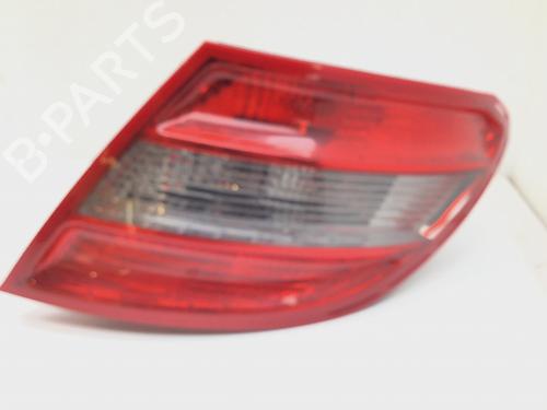 Used Right taillight MERCEDES-BENZ C-CLASS (W204) C 180 CGI (204.049) (156 hp) 27864267