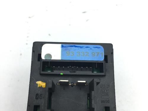 Switch OPEL MERIVA A MPV (X03) 1.6 (E75) | BP11242869I30 