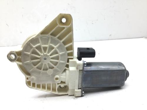 Left front window motor MERCEDES-BENZ A-CLASS (W169) A 150 (169.031, 169.331) | BP17368028E21 