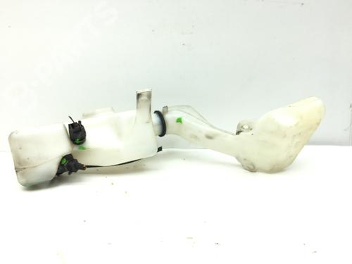 Used Windscreen washer tank Windscreen washer tank JAGUAR X-TYPE I (X400) 2.5 V6 All-wheel Drive (196 hp) 10337633 10337633