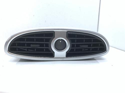 Grille d'aération RENAULT CLIO III (BR0/1, CR0/1) 1.2 16V (BR02, BR0J, BR11, CR02, CR0J, CR11) (75 hp) 31921530