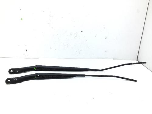Front windshield wiper arm RENAULT MEGANE III Grandtour (KZ0/1) 1.2 TCe (KZ16, KZ28) | BP19272969C143 