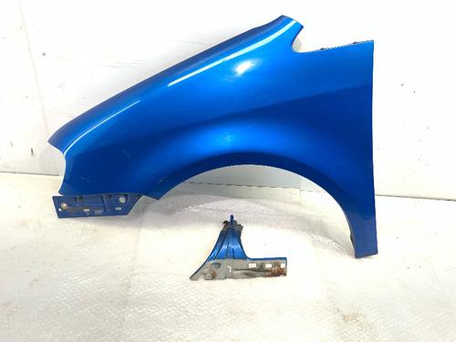 Kotflügel links vorne für VW TOURAN (1T1, 1T2) 2.0 TDI 16V (140 hp) 31886526