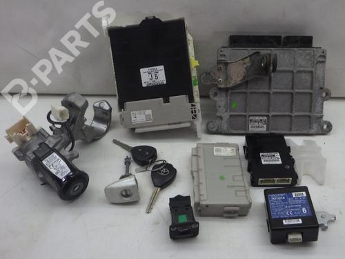 Engine control unit (ECU) TOYOTA IQ (_J1_) 1.0 (KGJ10_) (68 hp) 5859852