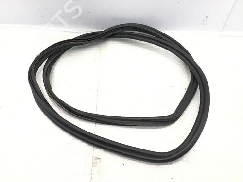 Used Rubber door seal MERCEDES-BENZ A-CLASS (W169) A 150 (169.031, 169.331) (95 hp) 24296055
